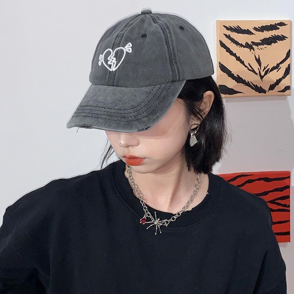 Korean Style Embroidered Sun Hat Cotton Washed Cotton Peaked Hat Love Heart Baseball Cap Outdoor