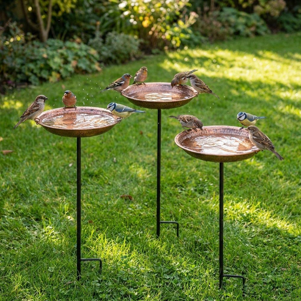 Iron Art Bird Water Drinker Retro Style Outdoor Bird Bath Metal Bird Feeder Porch Decoration
