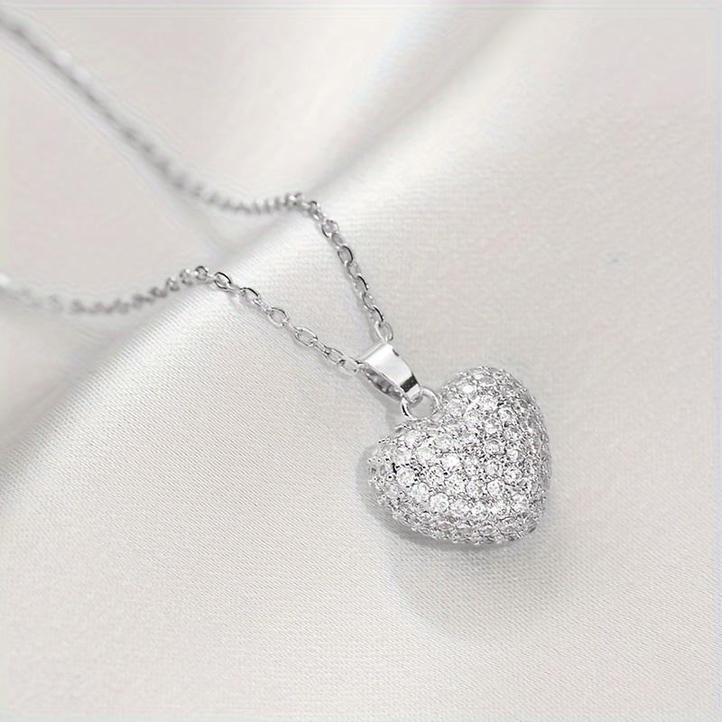 Fashionable, exquisite, classic design, light luxury style, full-diamond heart-shaped pendant necklace, elegant sweater chain, the perfect gift for
