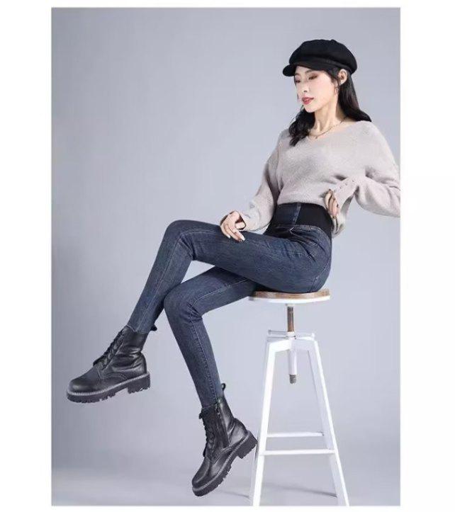 Women's Plus Size High-Waisted Stretch Slimming Jeans - New 2024 Spring/Autumn Style with Elastic Waist and Small Leg Design