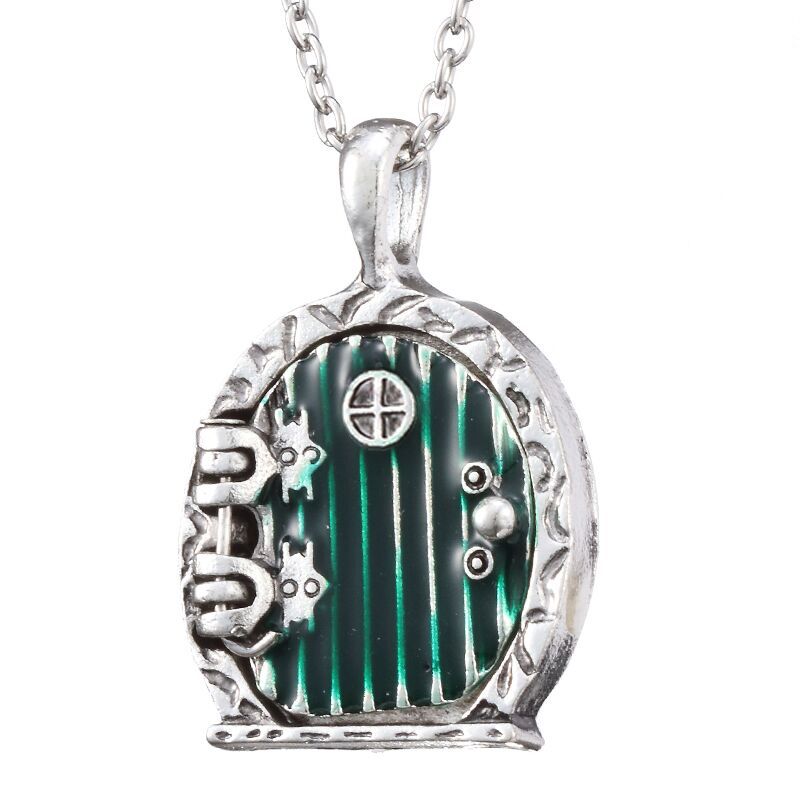 New Lord Same Ring Dwarf House Door Necklace Retro Movie Series Exquisite Open Pendant Necklace Party Jewelry Gifts