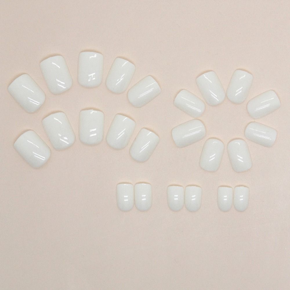 Короткие накладные ногти, круглые типсы, модные накладные ногти для салона