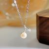 Elegant Leaf Pearl Necklace for Women with Light Luxury and High Quality Temperament, Versatile Collar Chain