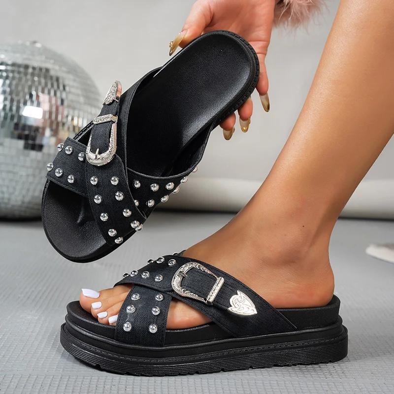 Новые модные женские босоножки на платформе с заклепками, синие, с ремешком на толстой подошве, женские летние шлепанцы больших размеров с металлической пряжкой
