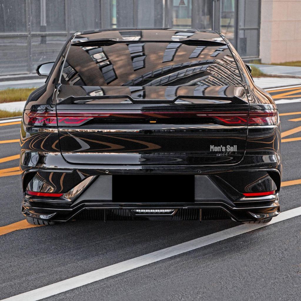 Совместимо с BYD Han DMMI: Обвес MC Sports - Включает передний сплиттер и губу, заднюю губу, задний и верхний спойлеры, боковые юбки.