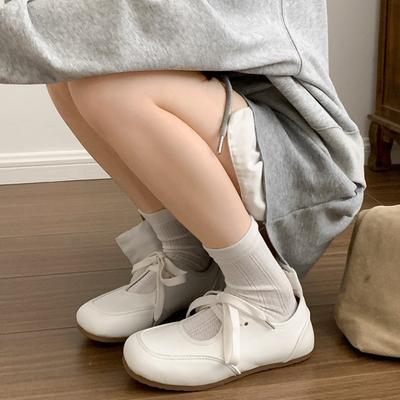 Ретро плоские туфли Новые туфли с мелким вырезом