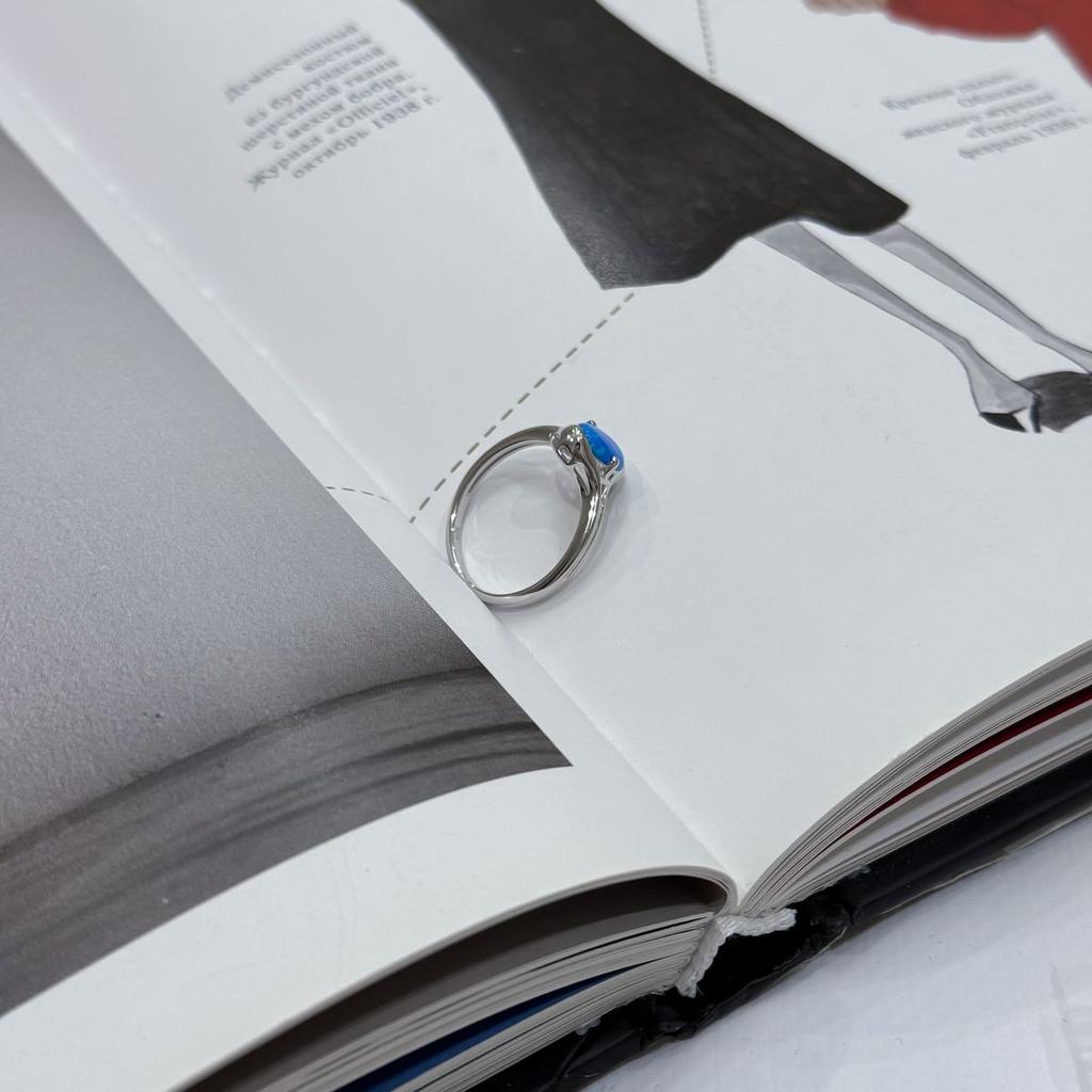 Серебряное кольцо с опалом 0.467ct, вес изделия 2,34 гр (2170143)