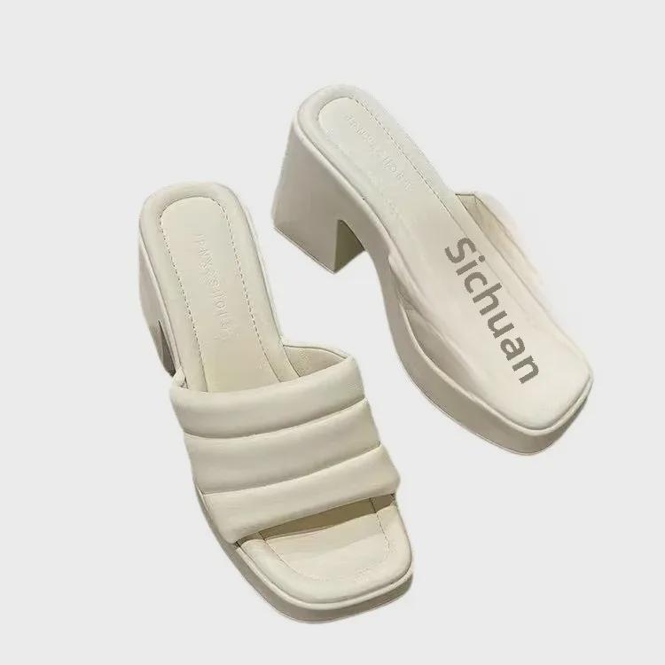 Женские водонепроницаемые сандалии на платформе: Универсальные шлепанцы на толстой подошве и массивном каблуке, летний стиль 2024 года.