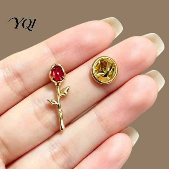 Floral Lapel Pin Red Rose Bud Brooch Pin, Retro Rhinestone Daily Wear Men Women Jewelry Accessories for Suit Dress Coat Scarf Luxury