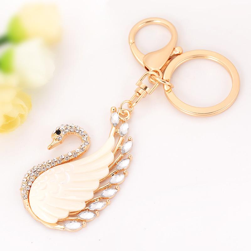 Korean Version of The Fashion New Creative Crystal Swan Keychain Pendant Exquisite Girls Bags Ornaments Pendants Small Gifts