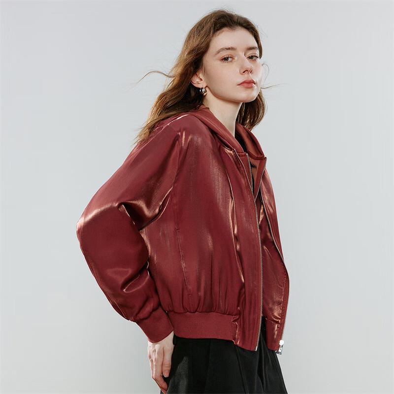 Женская зимняя куртка Chuyu с капюшоном и вставками