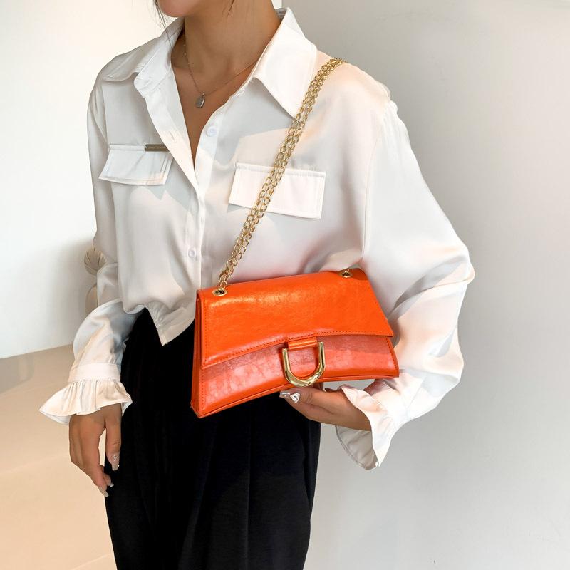 Женская сумка Маленькая квадратная сумка Дизайнерская сумка через плечо Зарубежная универсальная сумка-мессенджер Модная сумка на цепочке