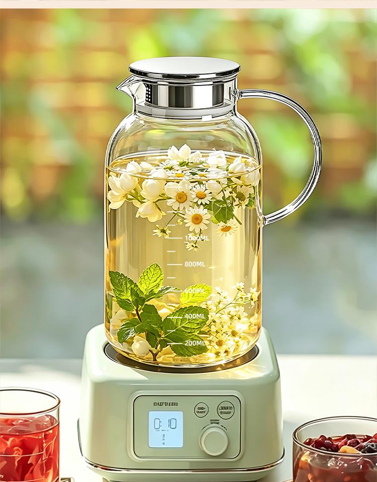 High-Temperature Resistant Glass Kettle Set: Large Capacity Cold Brew, Juice, and Water Pitcher for Household Use.