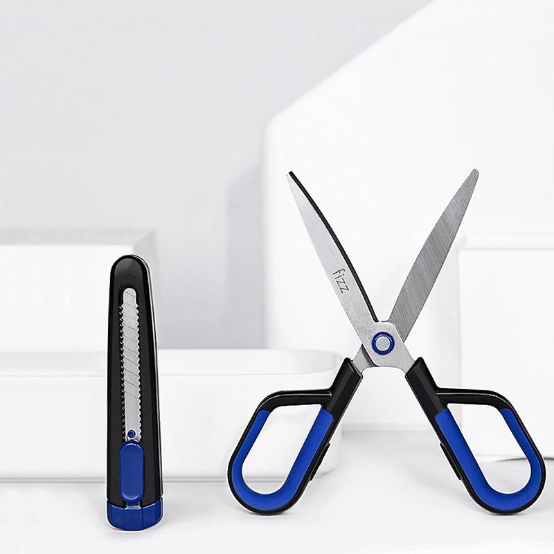 High-Precision 2 in 1 Scissors Featuring an Integrated Cutter Blade for DIY Projects