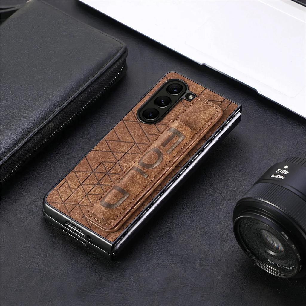 Ретро Люкс Кожаный Чехол-Книжка с Рисунком для Samsung Galaxy Z Fold 7 6 5 4 3 Слот для Стилуса Ремешок на Запястье Защитная Крышка