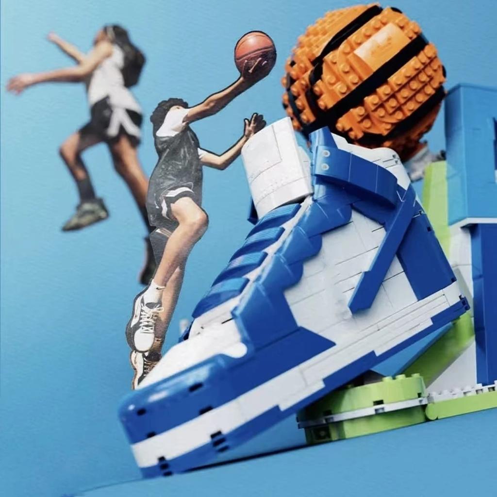 Creative 43008 Basketball Shoes Sneaker Building Blocks Model Bricks Sport Toys Kids Adults Christmas Birthday Gift Home Decor