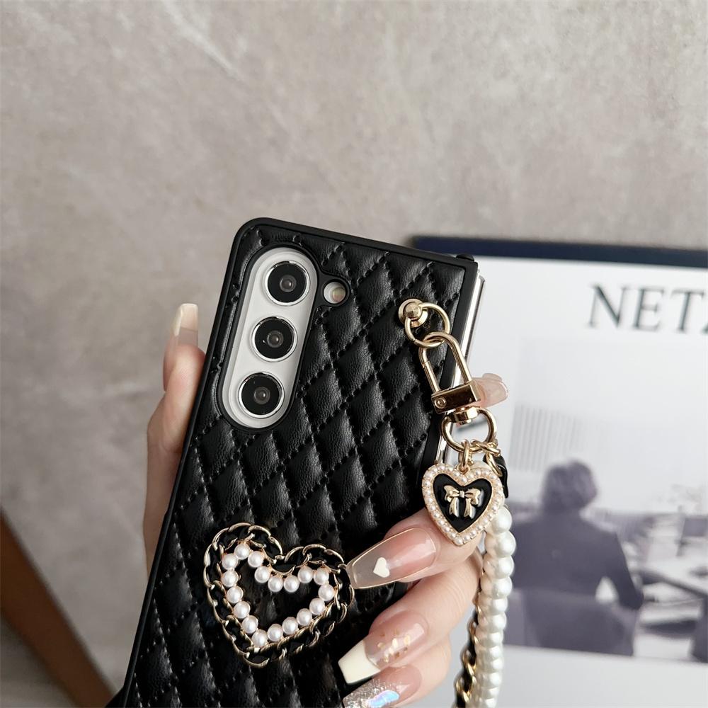Leather Love Heart Hand Chain Case For Samsung Z Fold 5 4 3 Pearl Cover For Galaxy Z fold 4 z fold3 Soft Shockroof Case