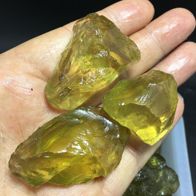 Элегантные 100 г Красивые Натуральные Топазы из Бразилии Необработанные Минеральные Кристаллы Экземпляры для Декоративных и Целительных Целей