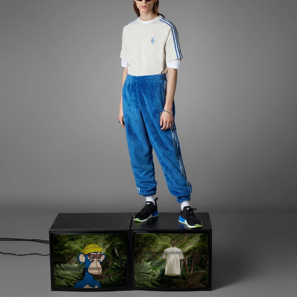 adidas Футболка Originals Striped Logo с вышитым круглым вырезом и коротким рукавом для мужчин, белые топы IJ9086