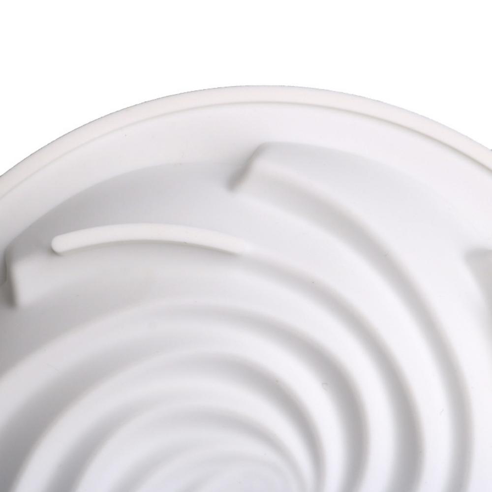 Single Cyclone Tartlet Decorated with Silicone Mold Round Musta Circle Cake Dessert Baking