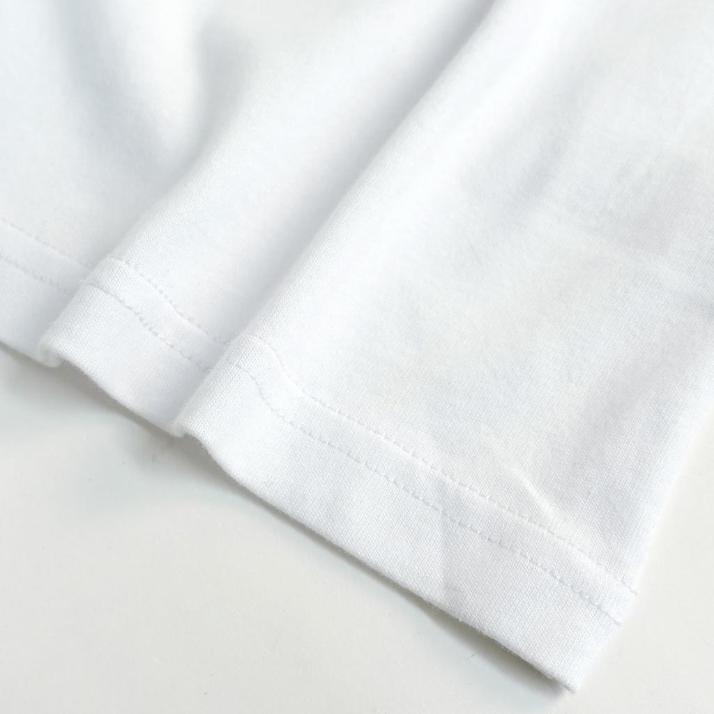 Прекрасная футболка с коротким рукавом и персонажем Дораэмон и секретными гаджетами,