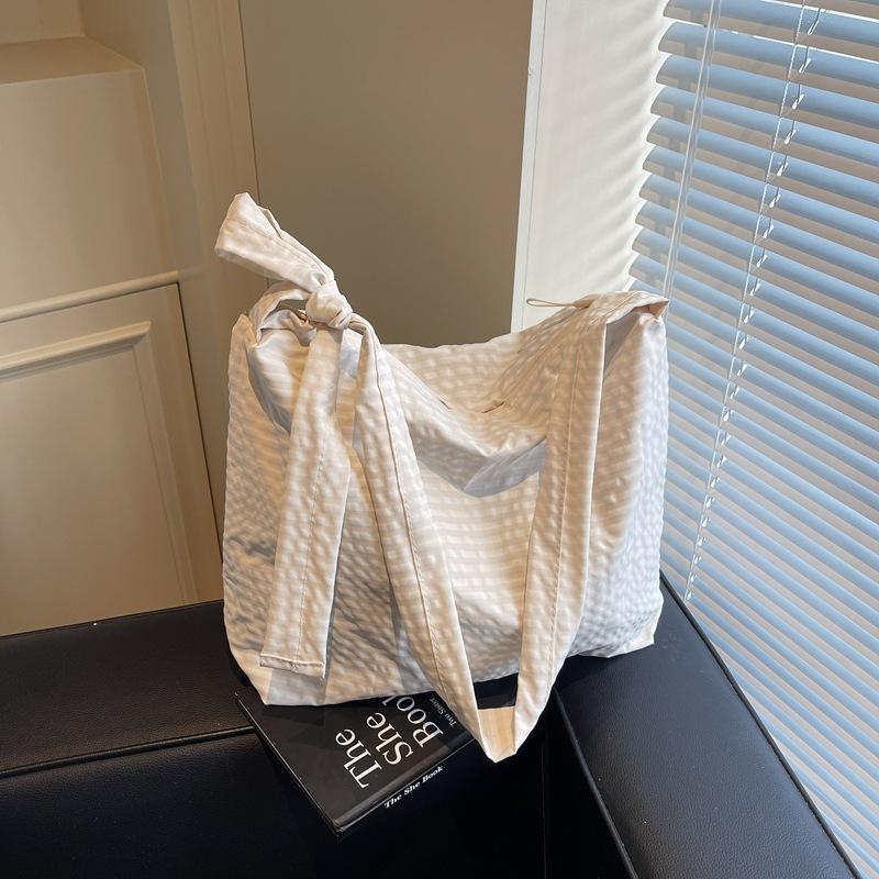 Сумка корейский ленивый стиль сумка под мышкой женская 2025 новая клетчатая сумка-тоут простая и большой вместимости на одно плечо сумка кроссбоди