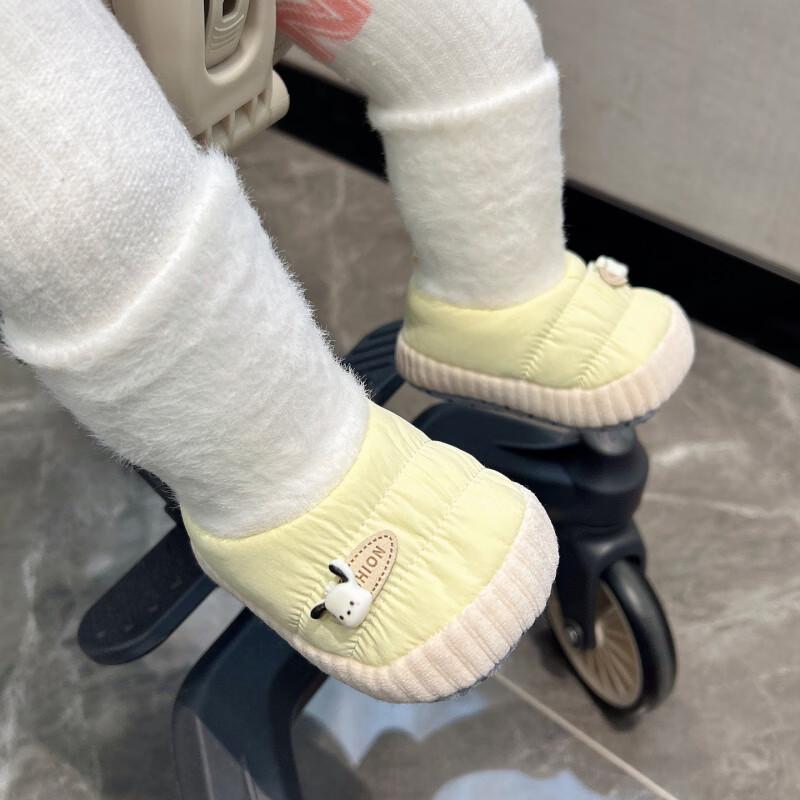 Зимние плюшевые туфельки для новорожденных: Мягкие, теплые хлопковые носки с защитой от сползания для мальчиков и девочек, размеры 3-12 месяцев.