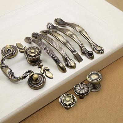 Ручка-скоба в античном бронзовом стиле в европейском стиле для кухонных шкафов, гардеробов и ящиков - классический ретро-дизайн из цинкового сплава.