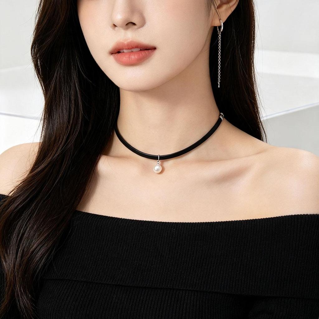 New Style Choker for Women Neck Band Imitation Pearl Accessories Collarbone Chain Short Neck Band Black Rope Necklace