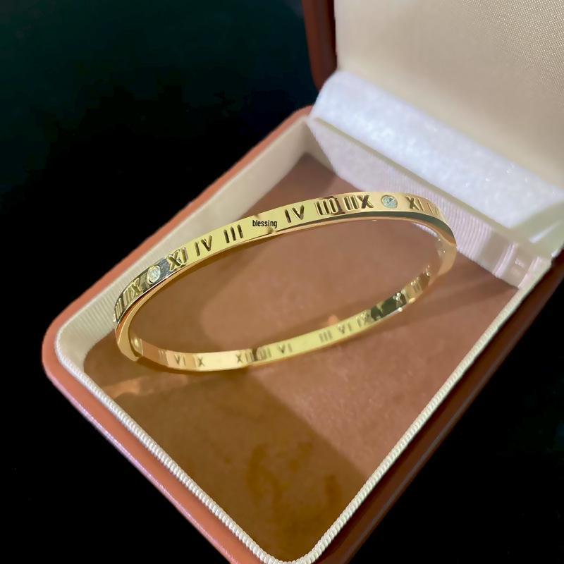 18k Rose Gold Diamond Buckle Bracelet - Korean Stylish Design, High-End Jewelry