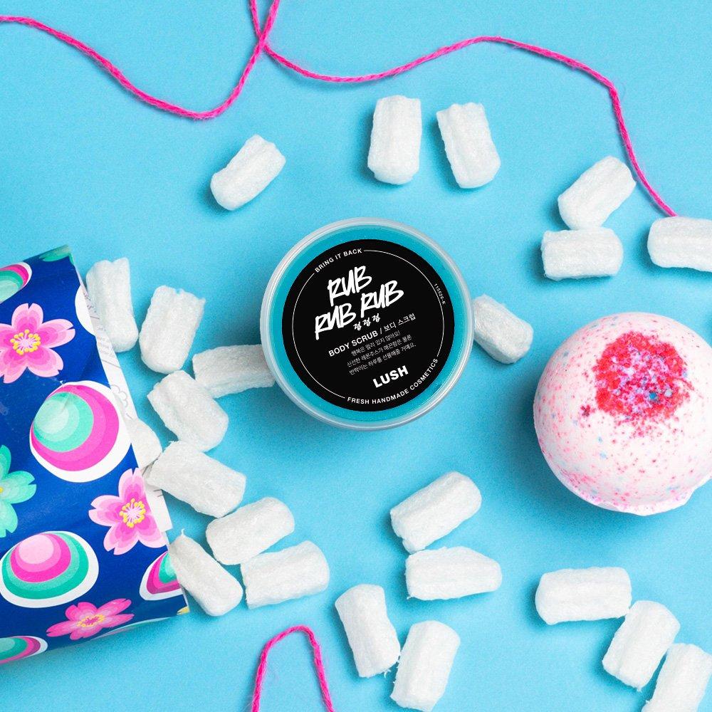 Lush Прекрасно - Подарок (Сакура 200г, Люблю Люблю Люблю 130г)