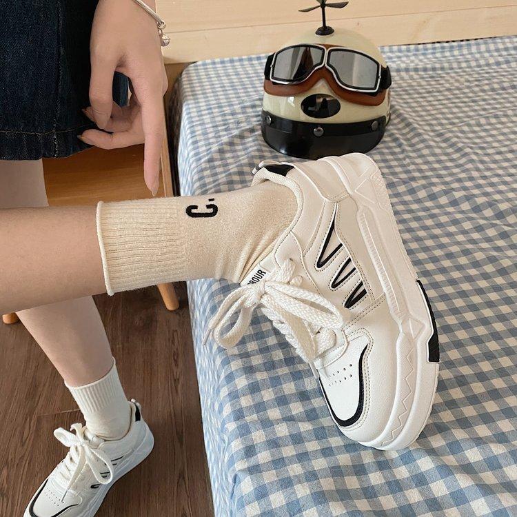 Женская обувь для внешней торговли 2025 весна новая резиновая мягкая подошва на платформе шнуровка студенческая женская повседневная спортивная обувь для скейтборда