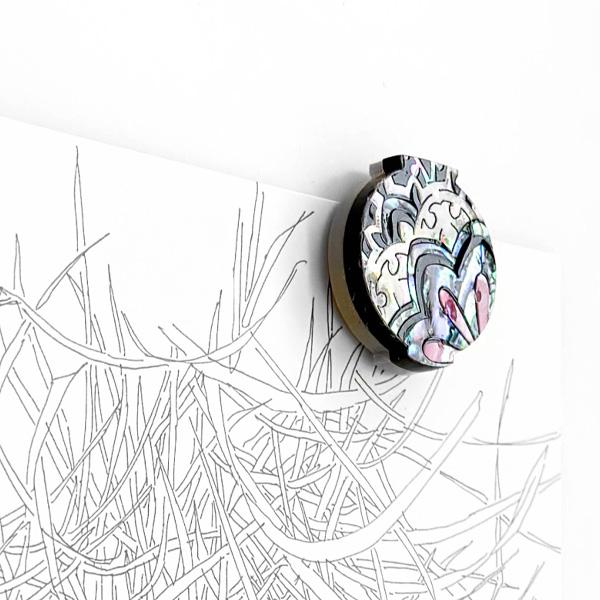 Набор мини-магнитов из перламутра – номинация на премию MYUZ Design Award 2024