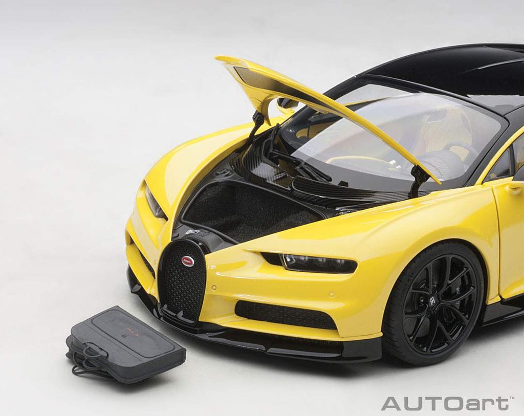 AUTOart Bugatti Chiron 2017 Finished Product 1/18 Yellow/Black