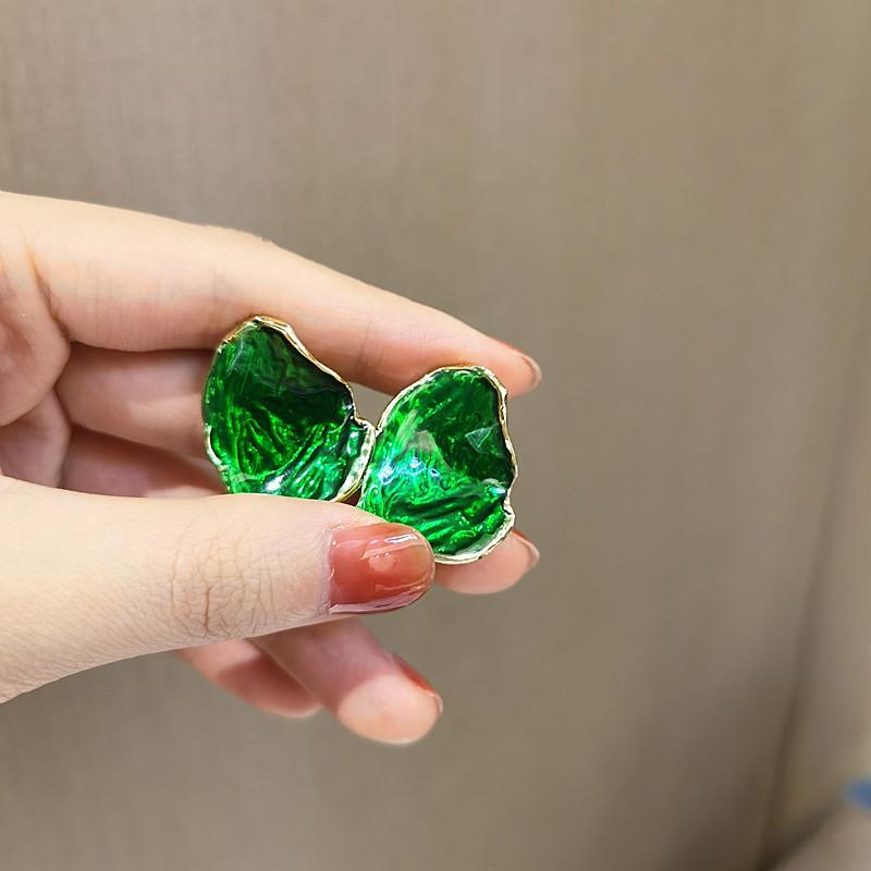 Классические серьги среднего размера для женщин и девочек с эмалью и цветком, серьги-клипсы, винтажные элегантные женские вечерние аксессуары для банкетов высокого класса, ювелирные изделия