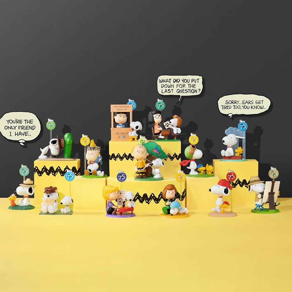 Pop Mart Peanuts Snoopy Серия Comic Life Ассорти в коробке 12 штук ПВХ Фигурки в слепой коробке Премиум Игрушка