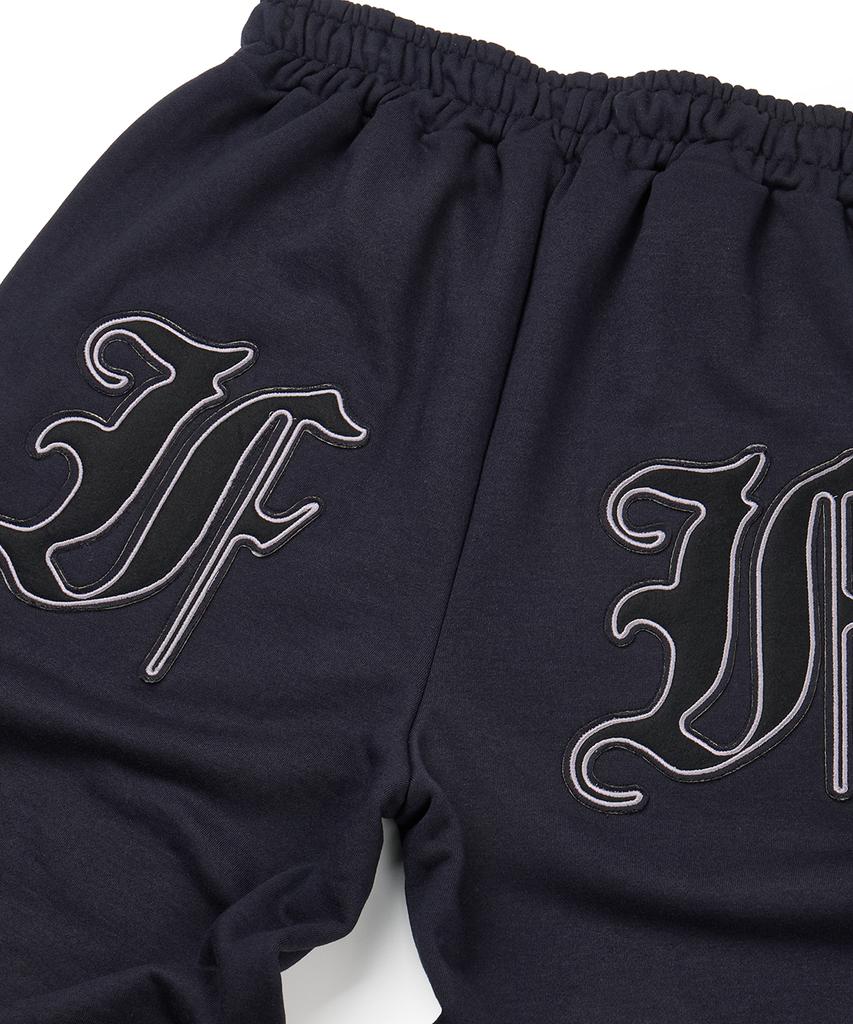FREEMARIO Applique Logo Bermuda Sweatpants [Navy]