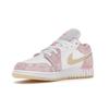 Детские кроссовки Air Jordan 1 Low GS Strawberry Ice Cream Розовый Arctic-Punch Pale-Vanilla CW7104-601