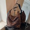 Leopard Print Bag Women's Large-capacity New Autumn and Winter Casual Retro Shoulder Messenger Bag Commuter Tote Bag