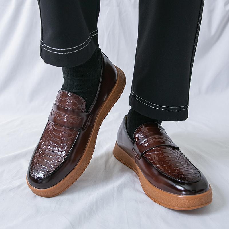 Fashion Fashionable Men Leather Board Shoes Branded Business Office Thick Soled Leather Shoes Mens Flat Bottomed Anti Slip Driving Shoes