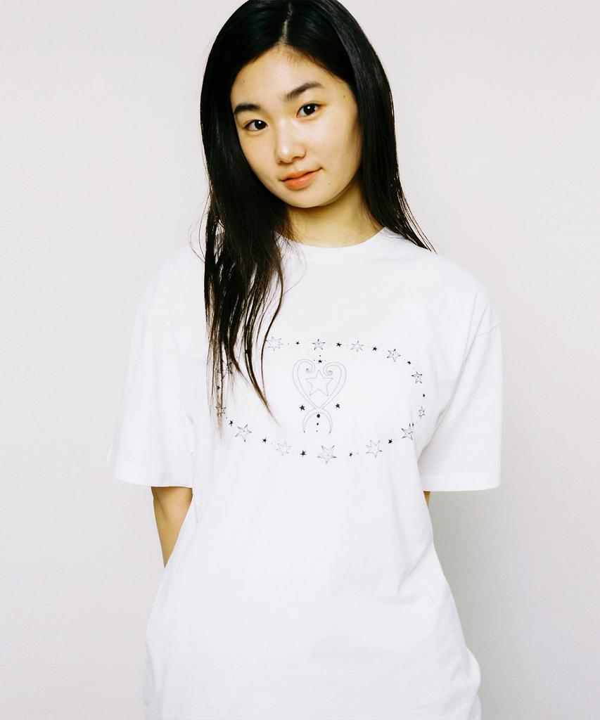 WEBHOUSE Heart Loop Tee - White