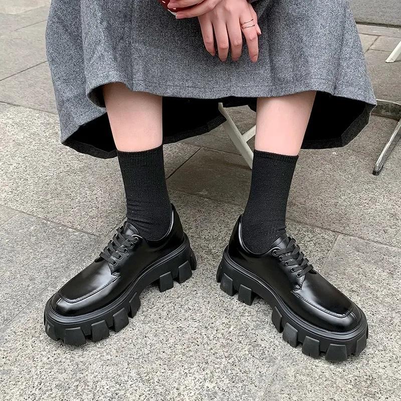 Женские кожаные туфли в британском стиле, весна-осень 2024, туфли-лоферы в стиле ретро, туфли на толстой платформе с завышенной талией и шнуровкой