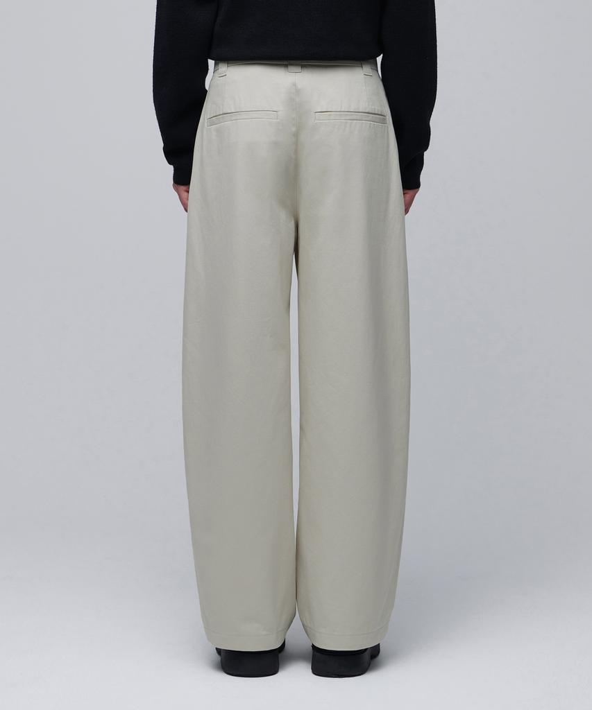 MUSINSA STANDARD Curved Wide Chino Pants [Cream]