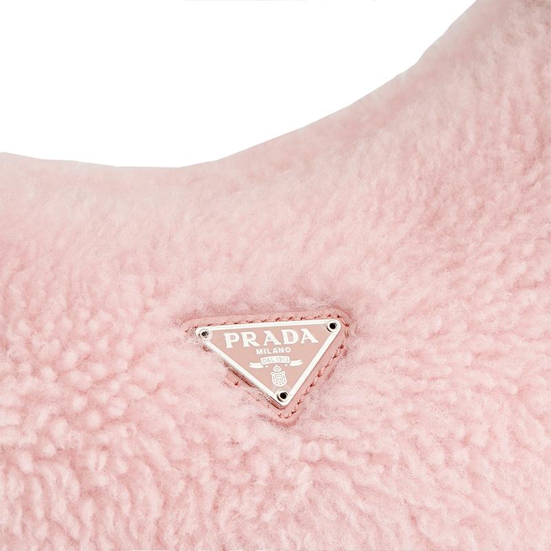 Prada Классическая серебряная пряжка Треугольный логотип Плюшевая шерстяная мини-сумка Женские сумки Розовый 1NE515-2DUE-F0615