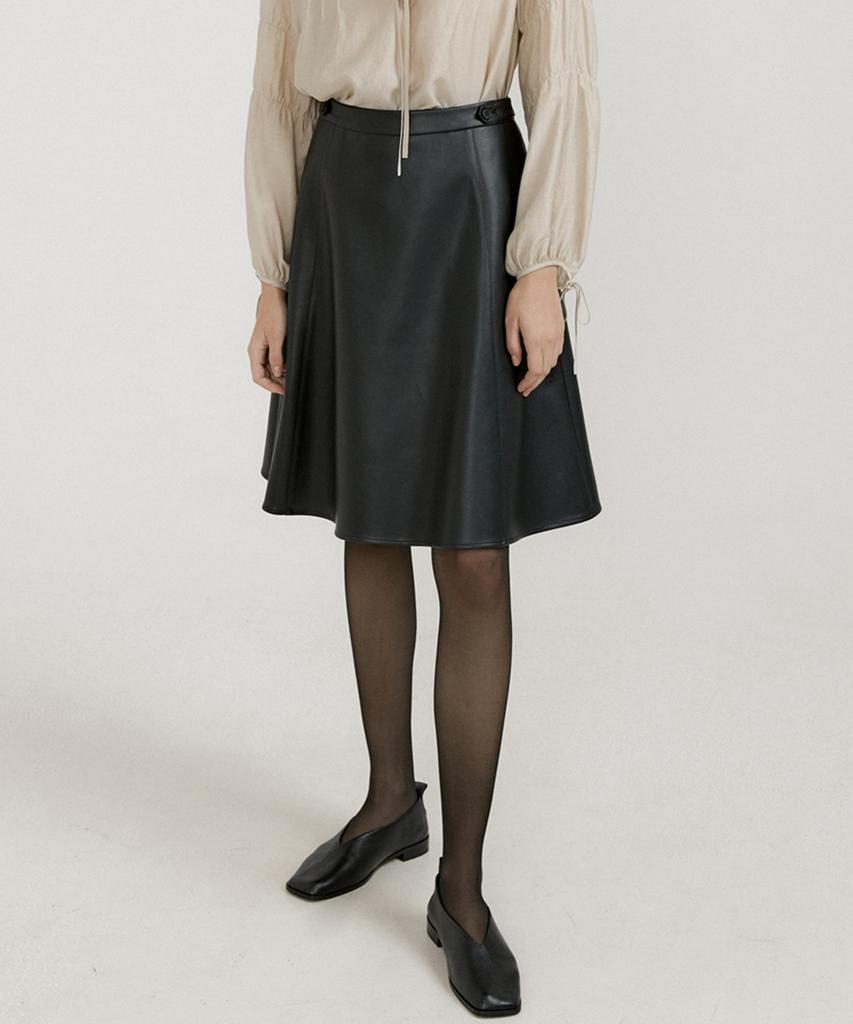 Otte Leather Flare Sk_Black