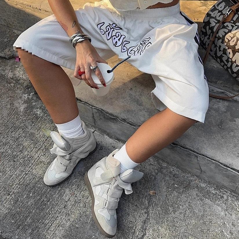 Новая скрытая увеличенная обувь на высоком подъеме для женщин, сочетающая цвета, на плоской подошве, повседневные кроссовки на липучке для женщин