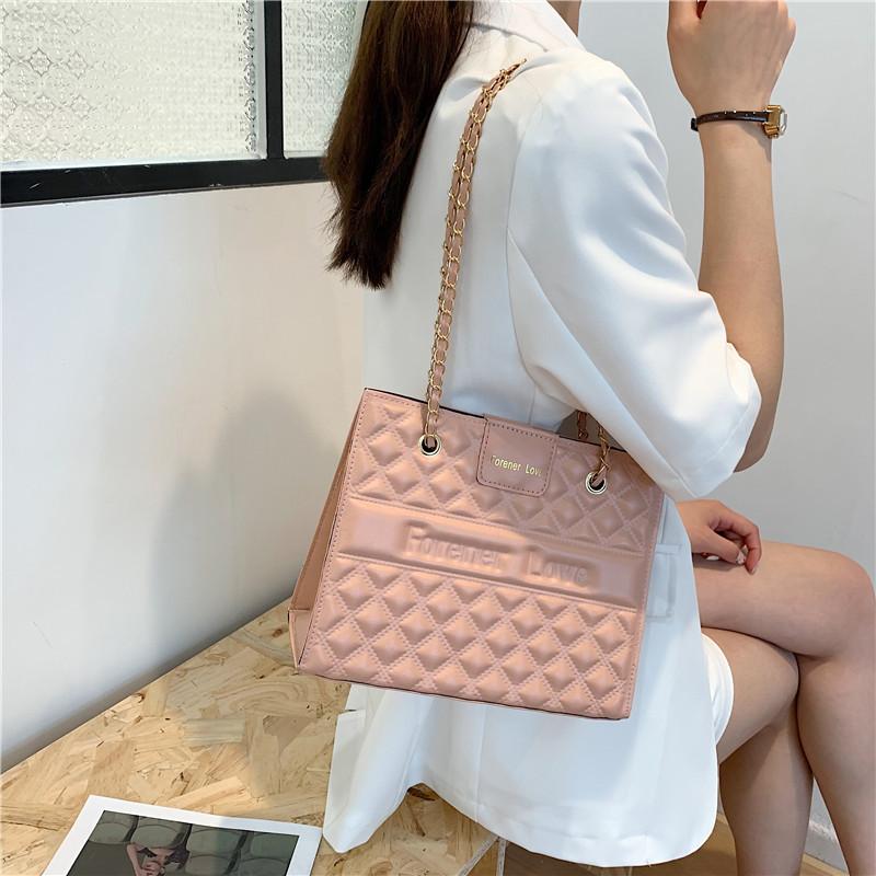 Модная бриллиантовая сумочка 2025 новая летняя темпераментная женская сумка большой вместимости трендовая сумка-тоут