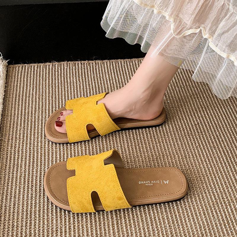 Французская верхняя одежда на плоской подошве, крутые тапочки с одним ремешком, женские 2025 лето, новые, в стиле феи, ретро, пляжные тапочки на одном ремешке