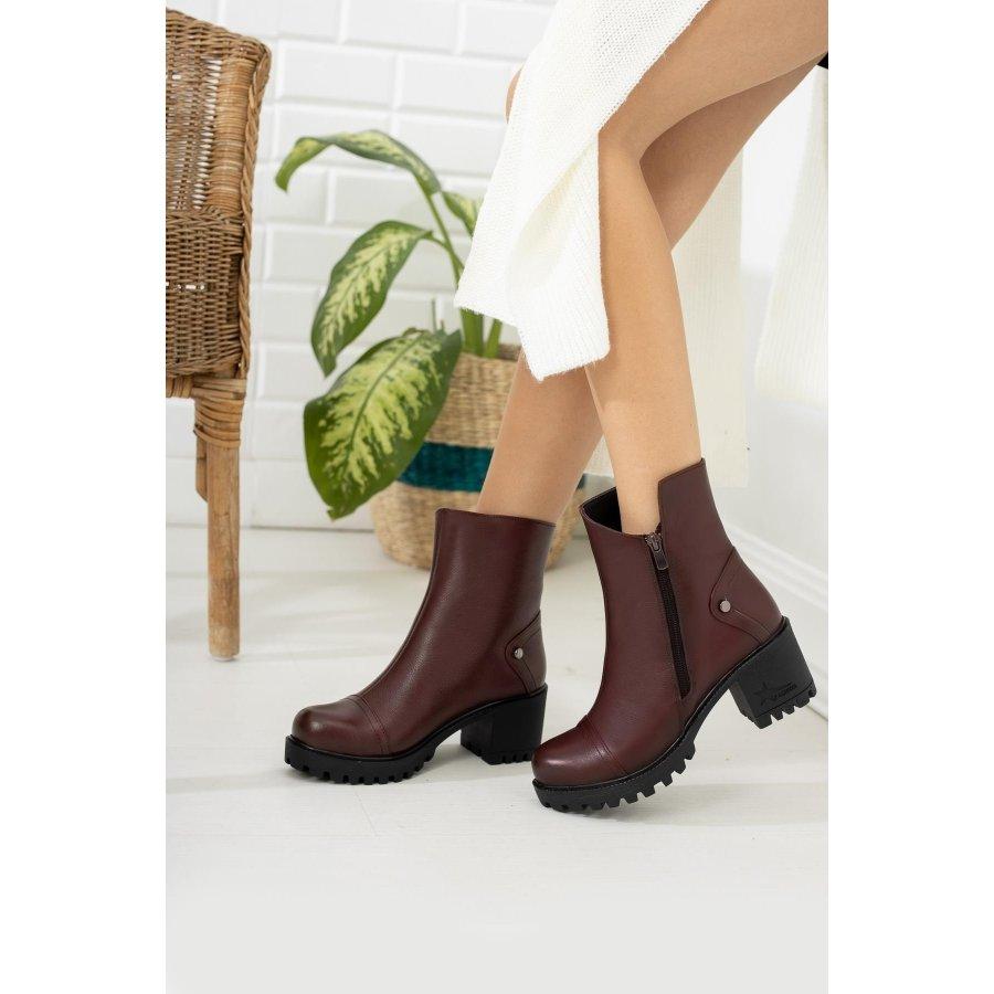 Женские повседневные ботинки из натуральной кожи на каблуке