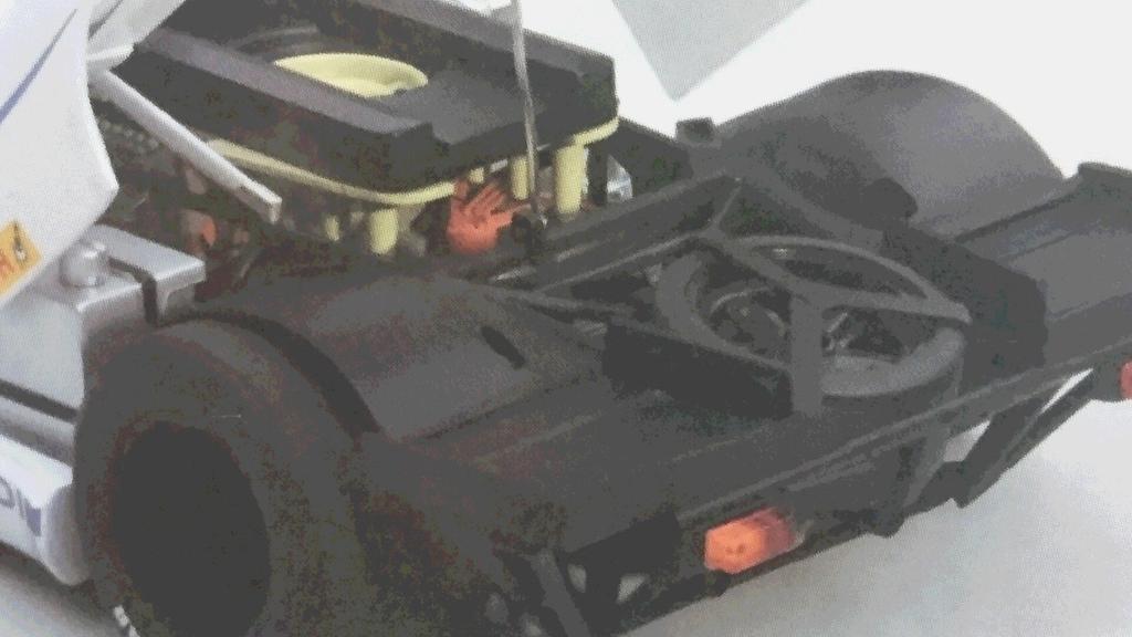 AUTOart Porsche 917K Sebring Completed Product 1/18 '70 #16 (Elford)